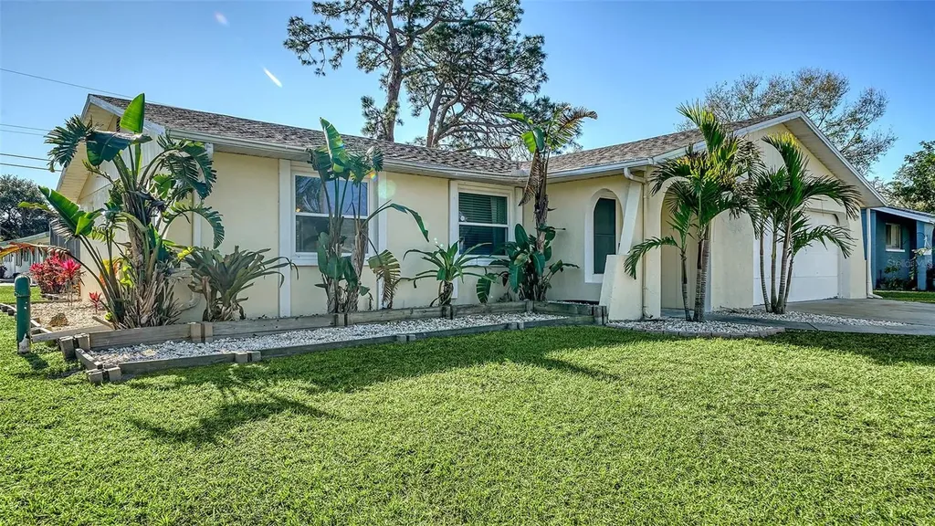 2407 Amanda Drive Sarasota FL 34232