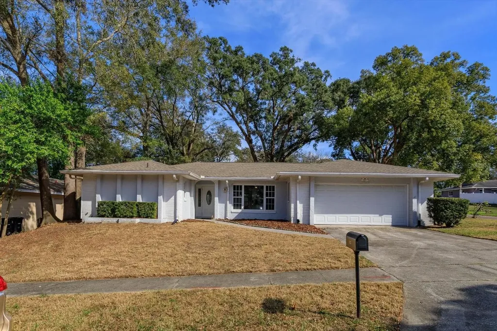 633 Peachwood Drive Altamonte Springs FL 32714