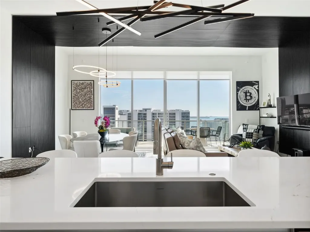 301 Quay Commons Sarasota FL 34236