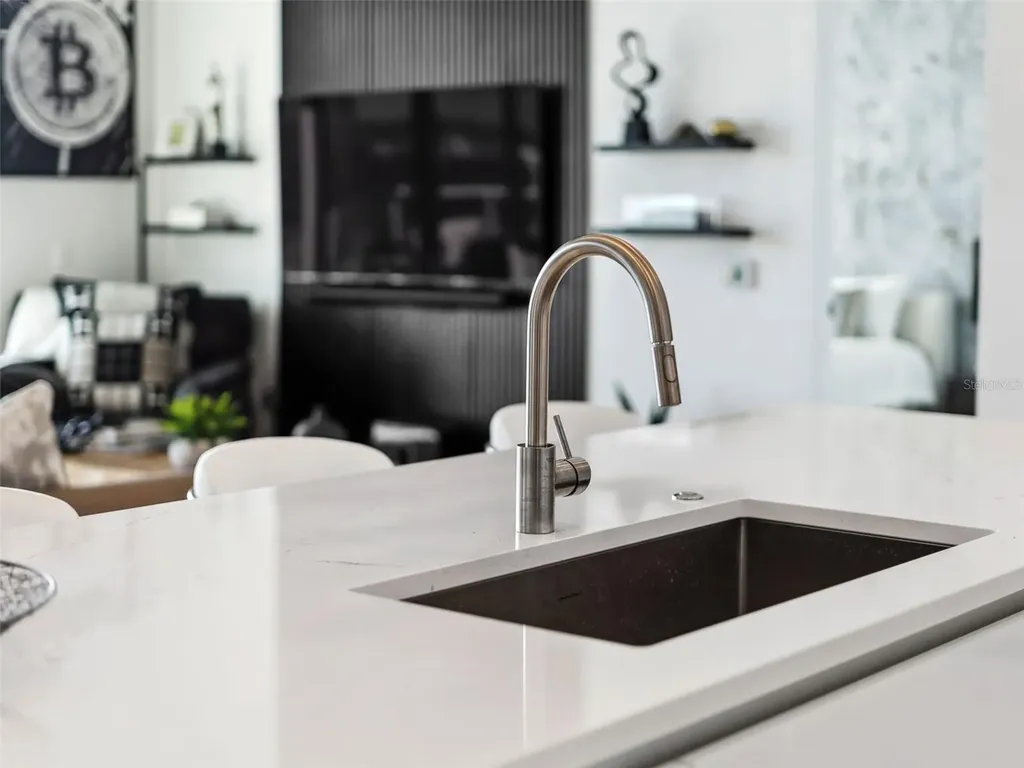 301 Quay Commons Sarasota FL 34236