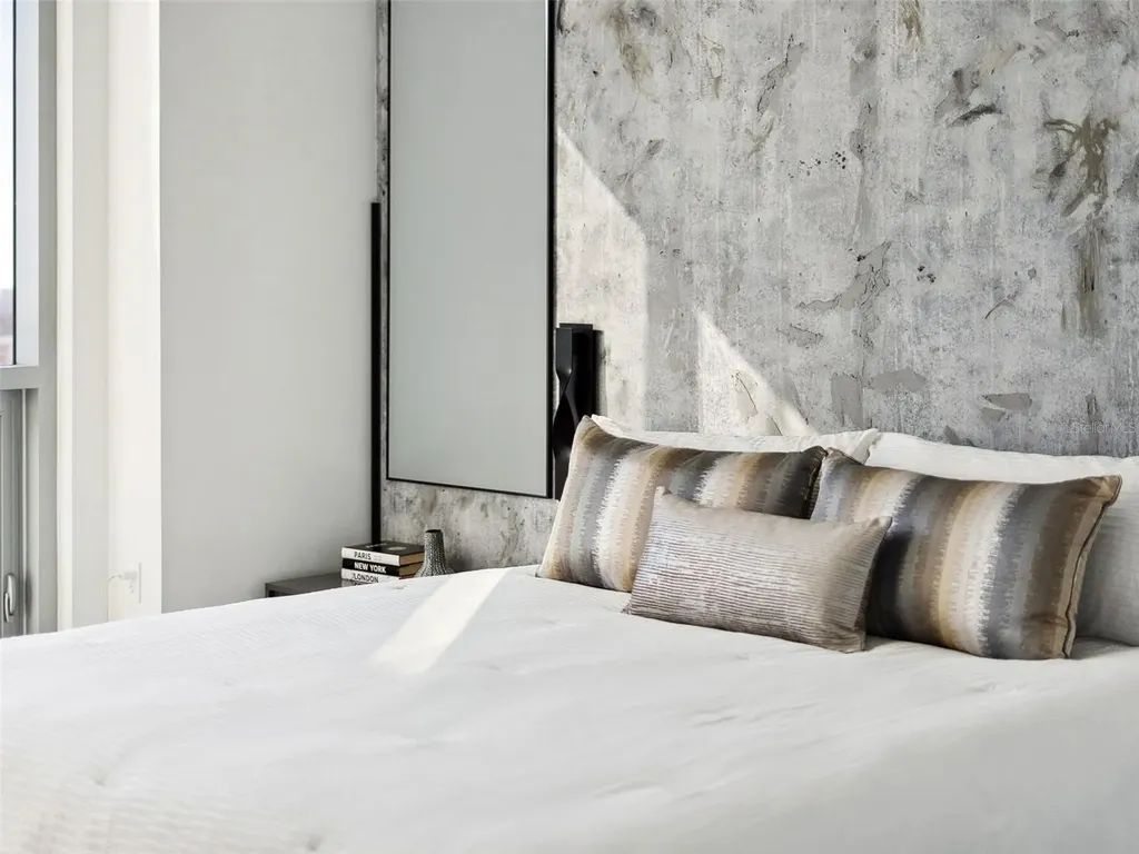 301 Quay Commons Sarasota FL 34236