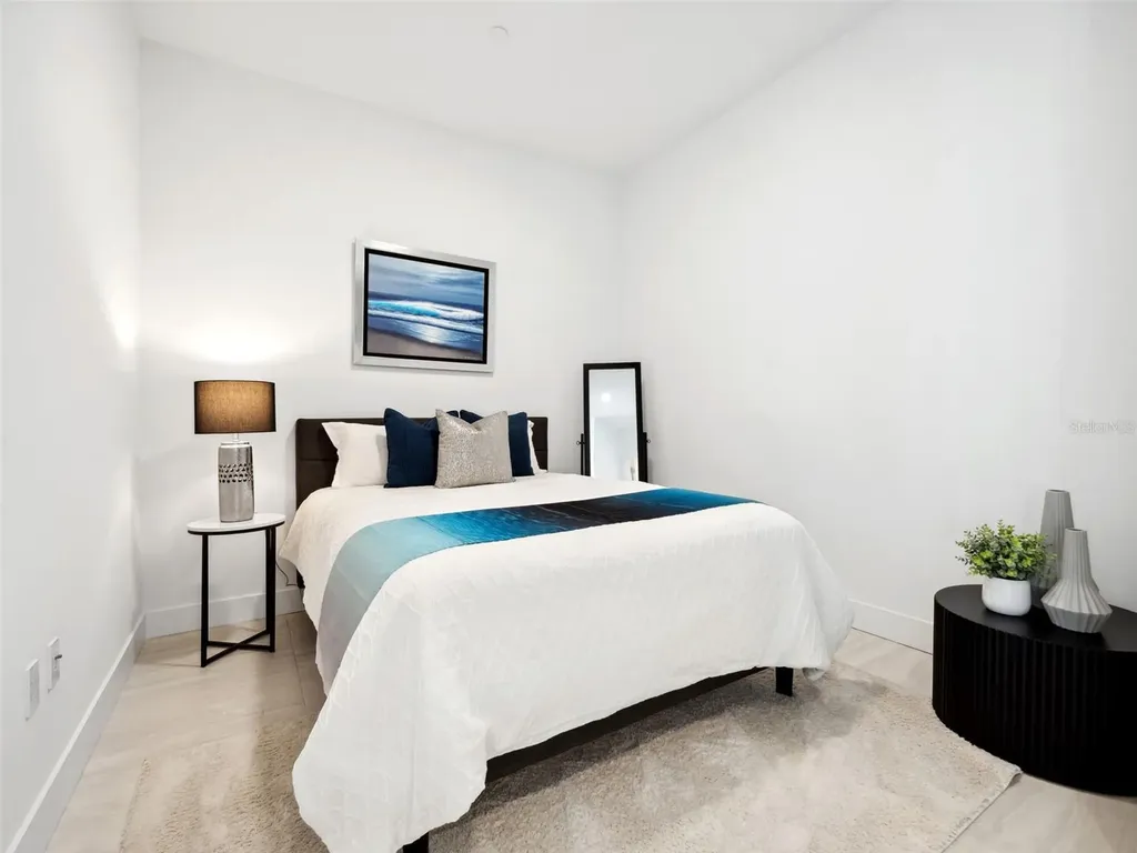 301 Quay Commons Sarasota FL 34236