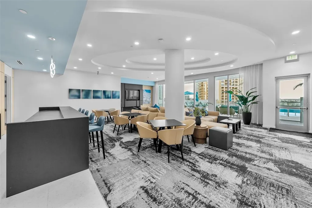 301 Quay Commons Sarasota FL 34236