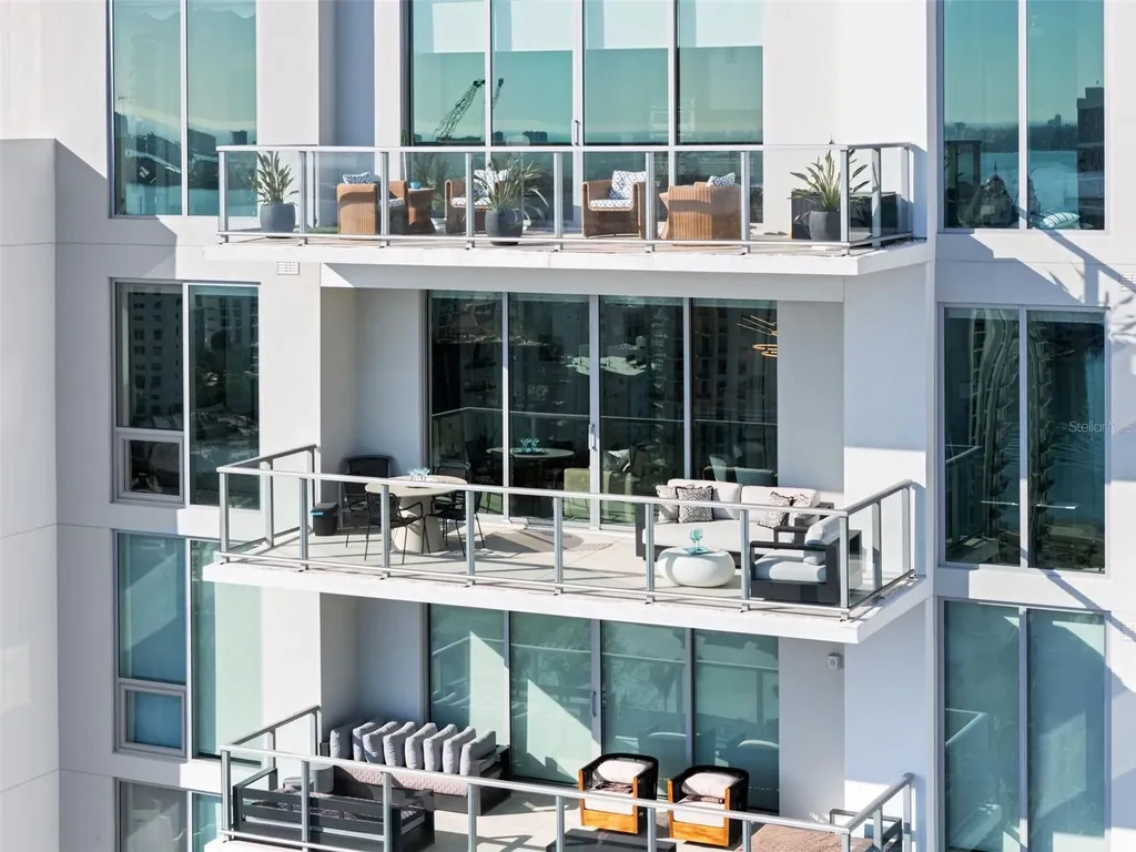 301 Quay Commons Sarasota FL 34236