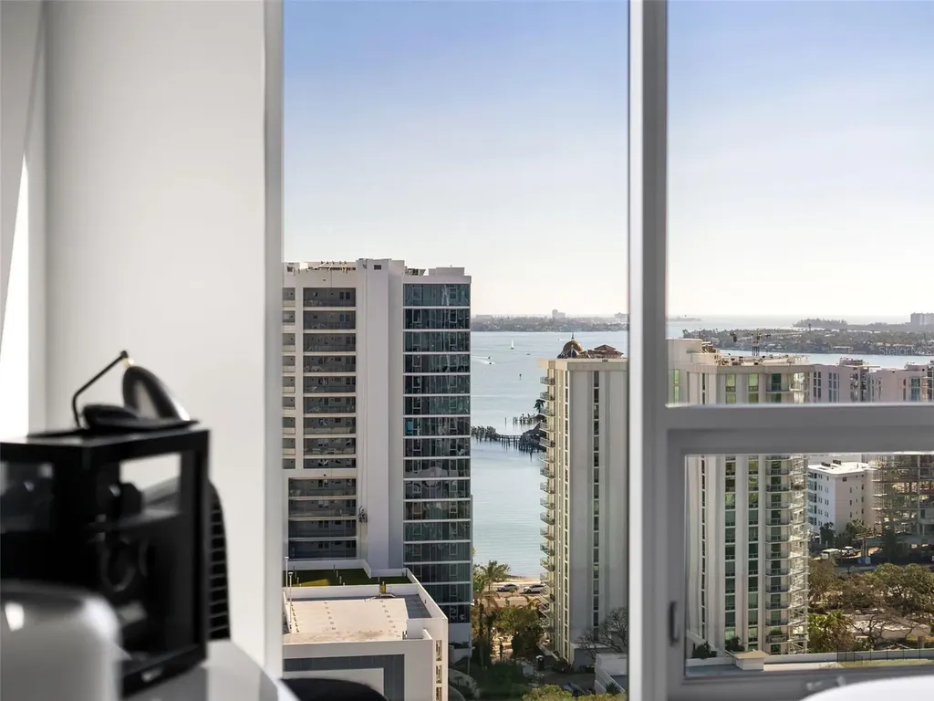 301 Quay Commons Sarasota FL 34236