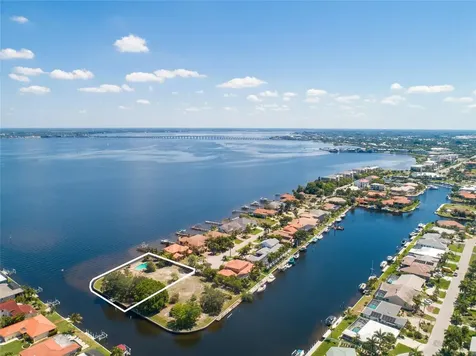 2100 Jamaica Way Punta Gorda FL 33950