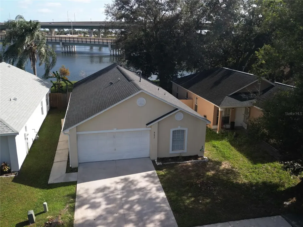 8692 Foley Drive Orlando FL 32825