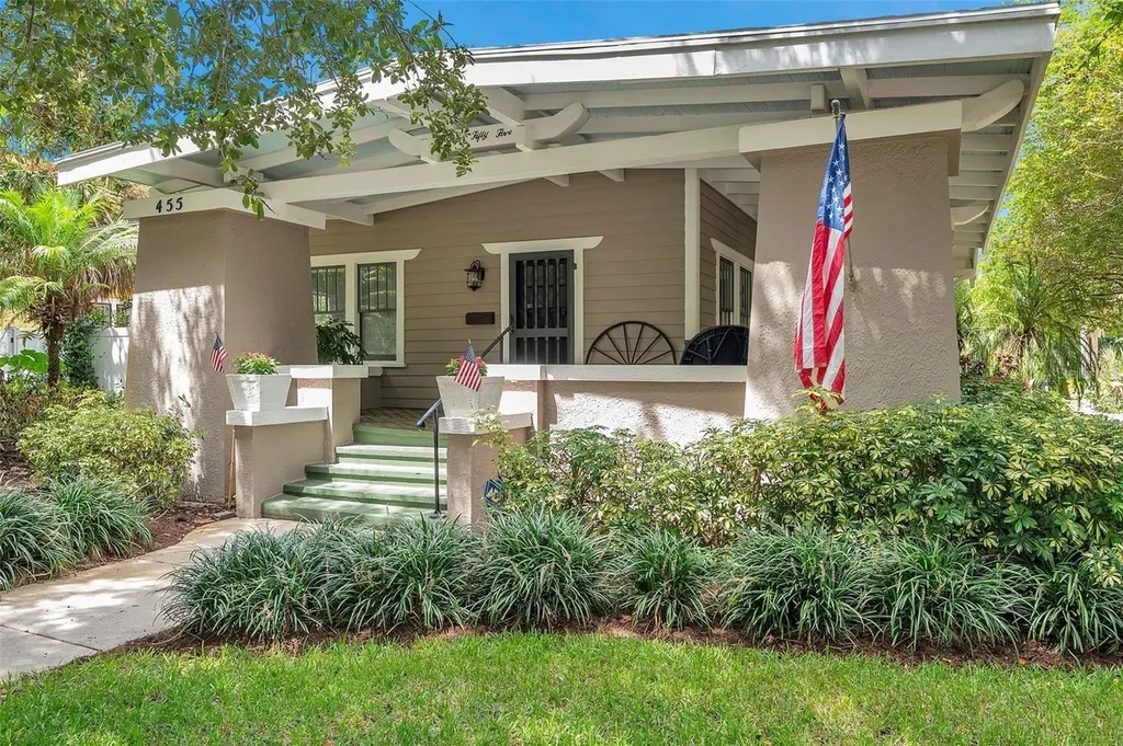 455 13th Avenue NE St Petersburg FL 33701