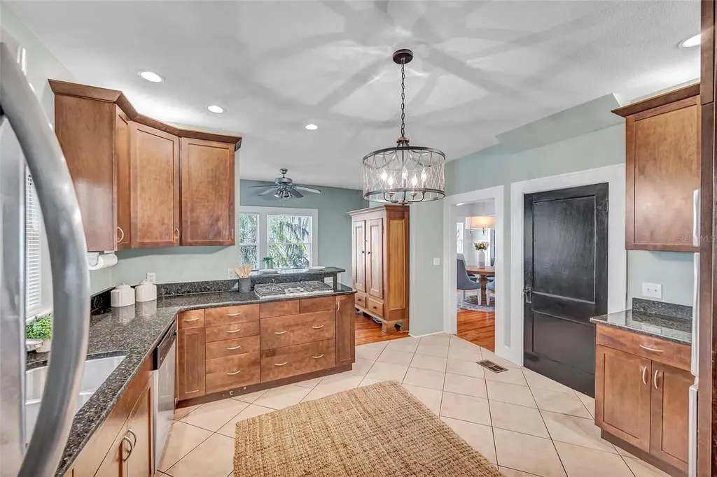 455 13th Avenue NE St Petersburg FL 33701