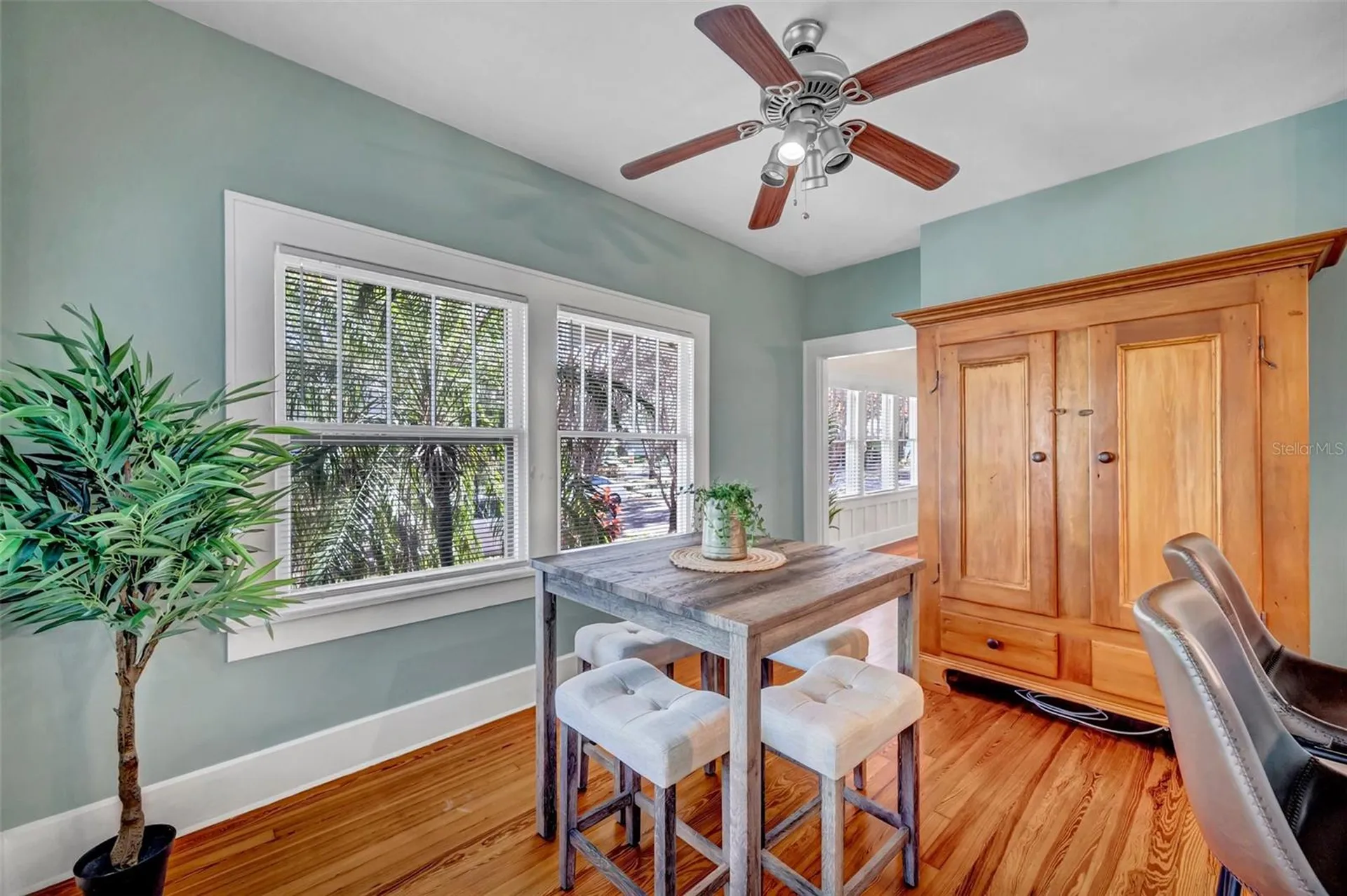 455 13th Avenue NE St Petersburg FL 33701