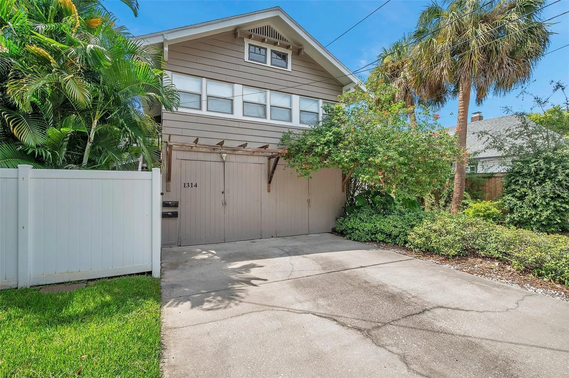 455 13th Avenue NE St Petersburg FL 33701
