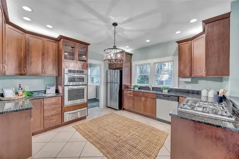455 13th Avenue NE St Petersburg FL 33701
