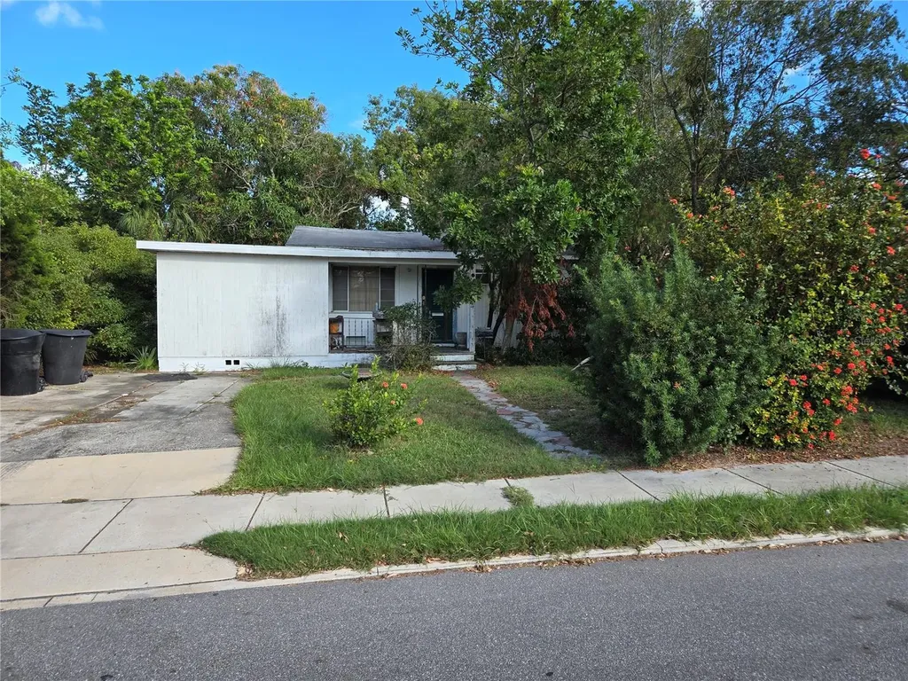1754 27th Street S St Petersburg FL 33712