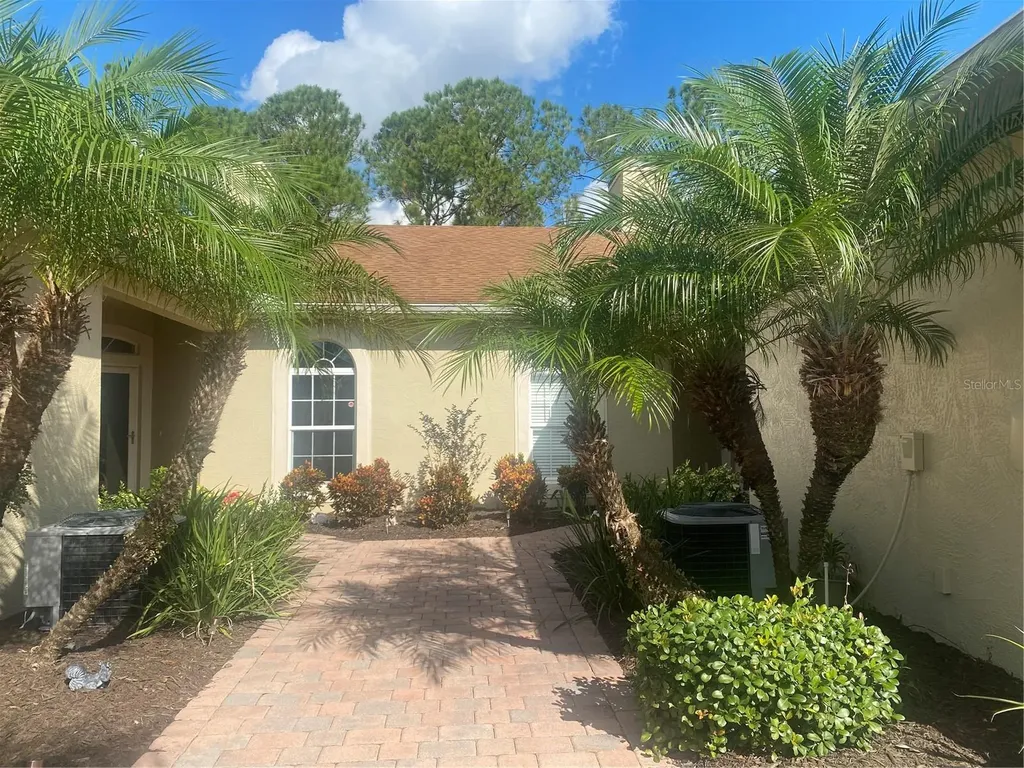 1561 Vienna Square Drive Winter Haven FL 33884