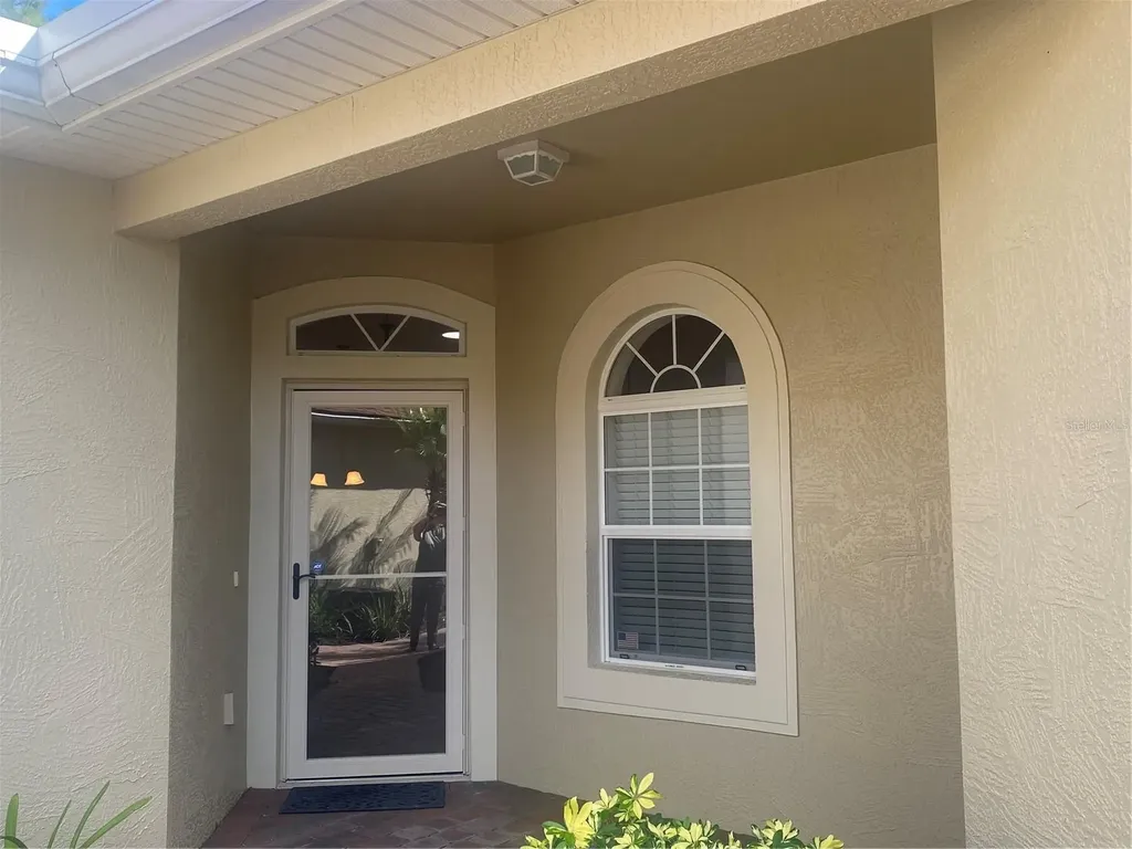 1561 Vienna Square Drive Winter Haven FL 33884