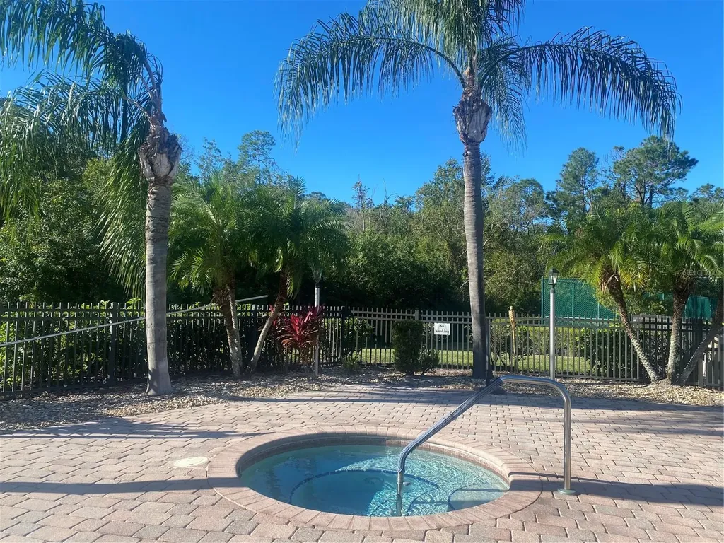 1561 Vienna Square Drive Winter Haven FL 33884