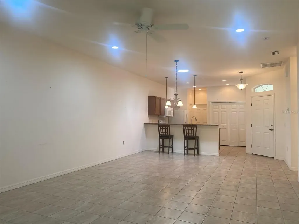 1561 Vienna Square Drive Winter Haven FL 33884