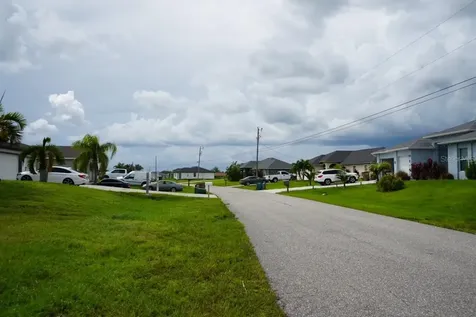 1810 NE 13th Terrace Cape Coral FL 33909