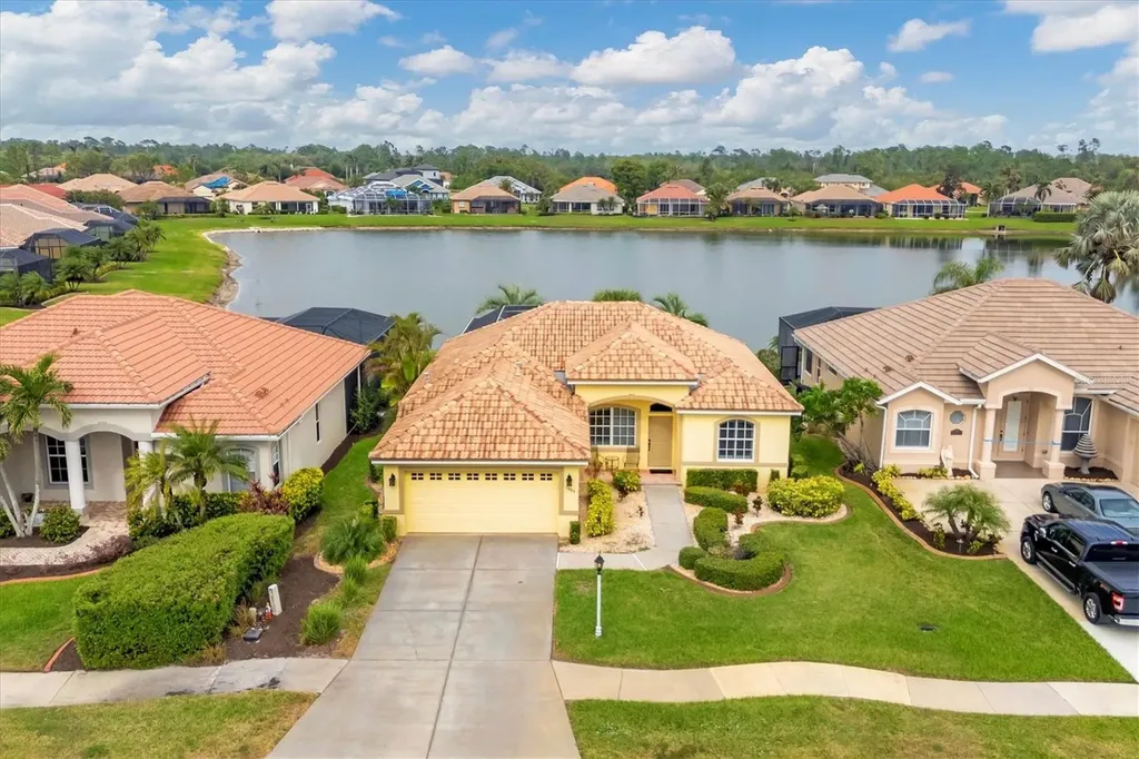 1985 Coconut Palm Circle North Port FL 34288