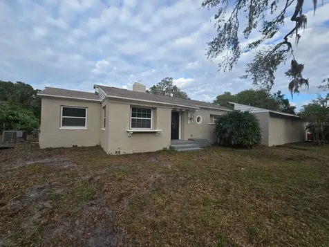 1124 Sunshine Avenue Leesburg FL 34748