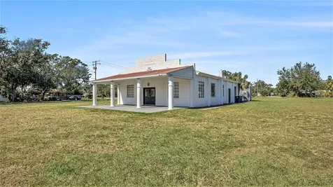 5118 E 17th Avenue Tampa FL 33619