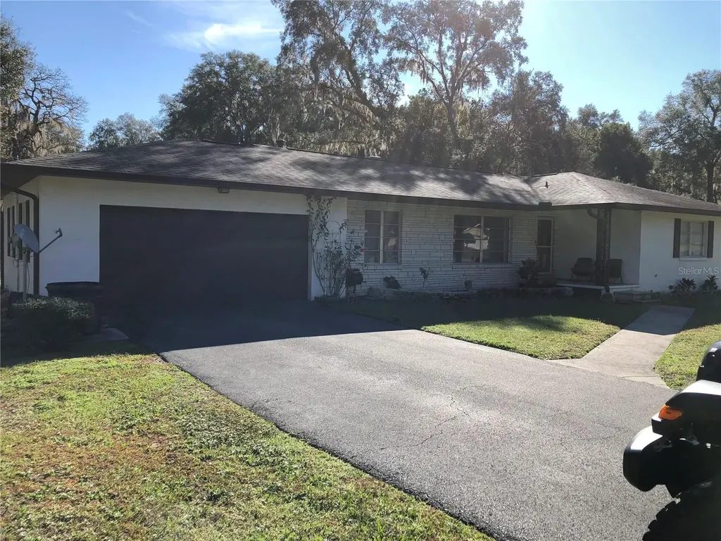 815 NE 42nd Terrace Ocala FL 34470