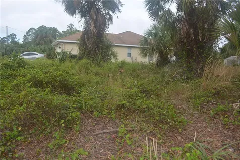 Maddock Circle North Port FL 34286