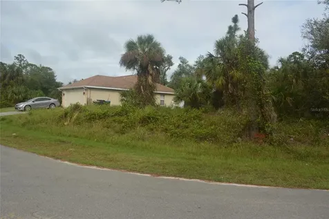 Maddock Circle North Port FL 34286