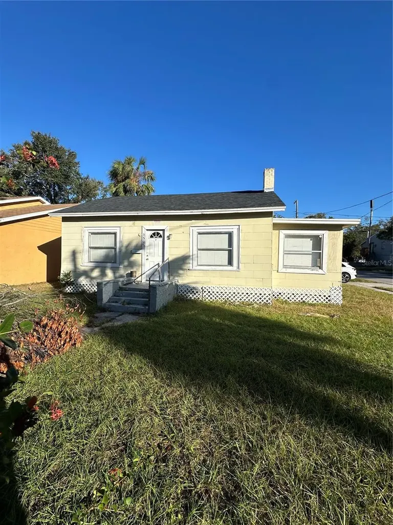 3505 18th Avenue S St Petersburg FL 33711