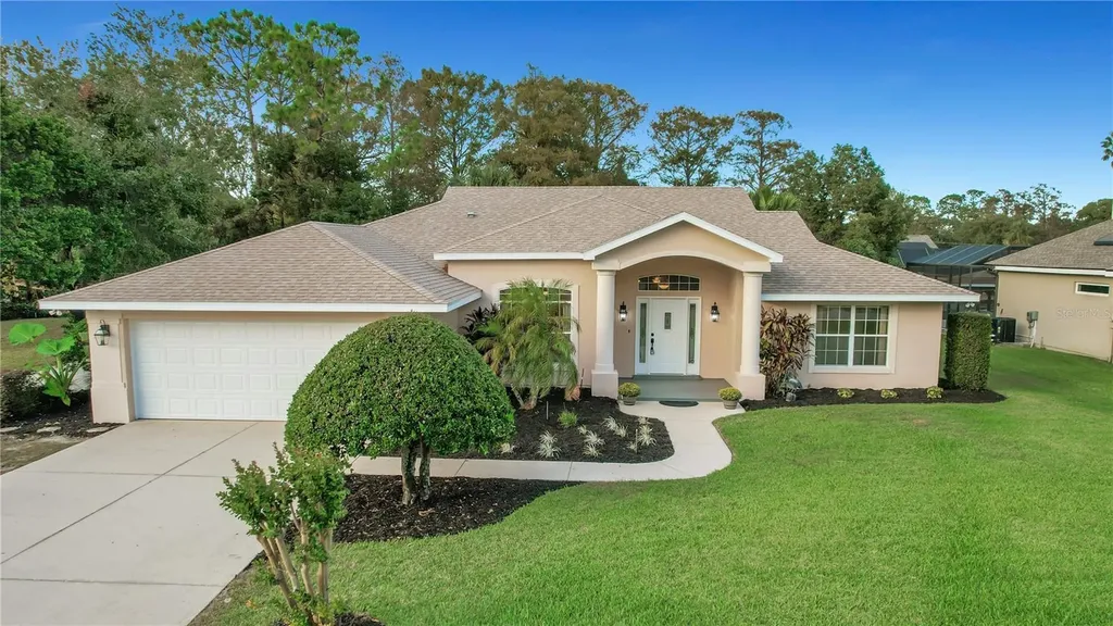 12425 Pine Island Drive Leesburg FL 34788