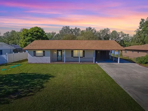 27719 Lois Drive Tavares FL 32778
