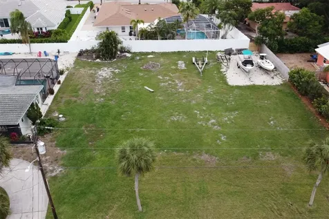 Southpointe Drive Sarasota FL 34231