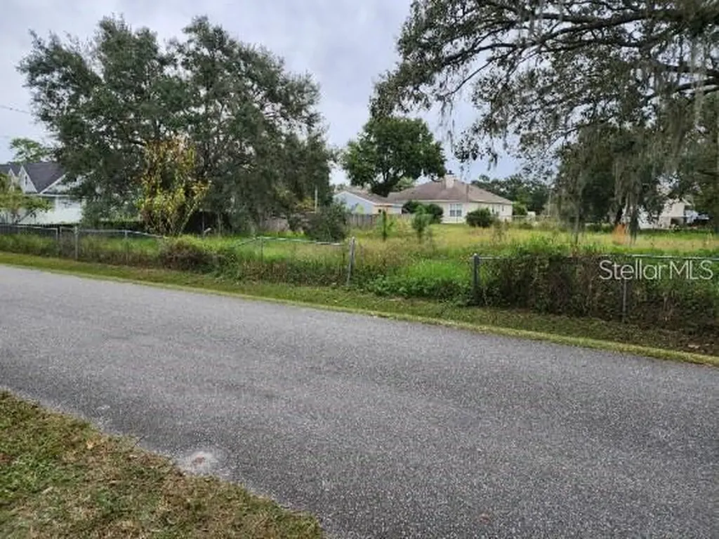 4947 Petroff Avenue Orlando FL 32812