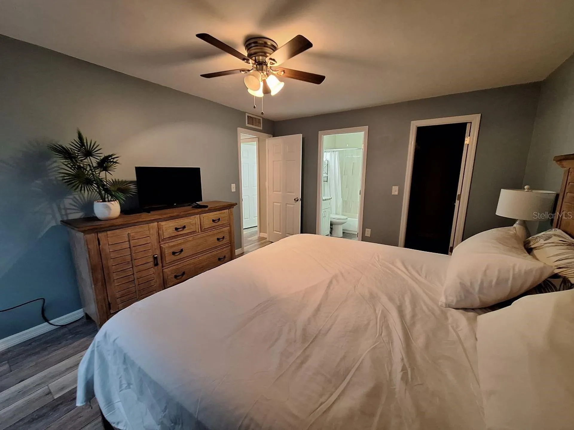 3255 Beneva Road Sarasota FL 34232