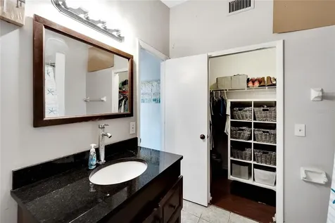 2018 Helm Lane Valrico FL 33594