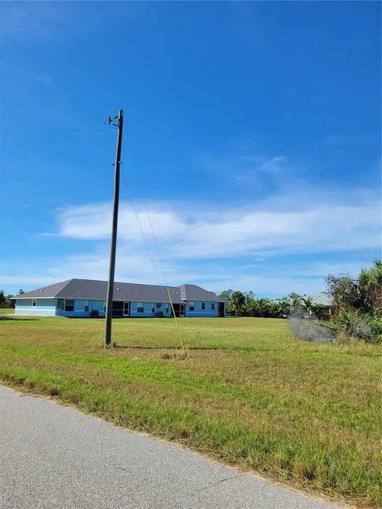 9 Hyde Court Rotonda West FL 33947