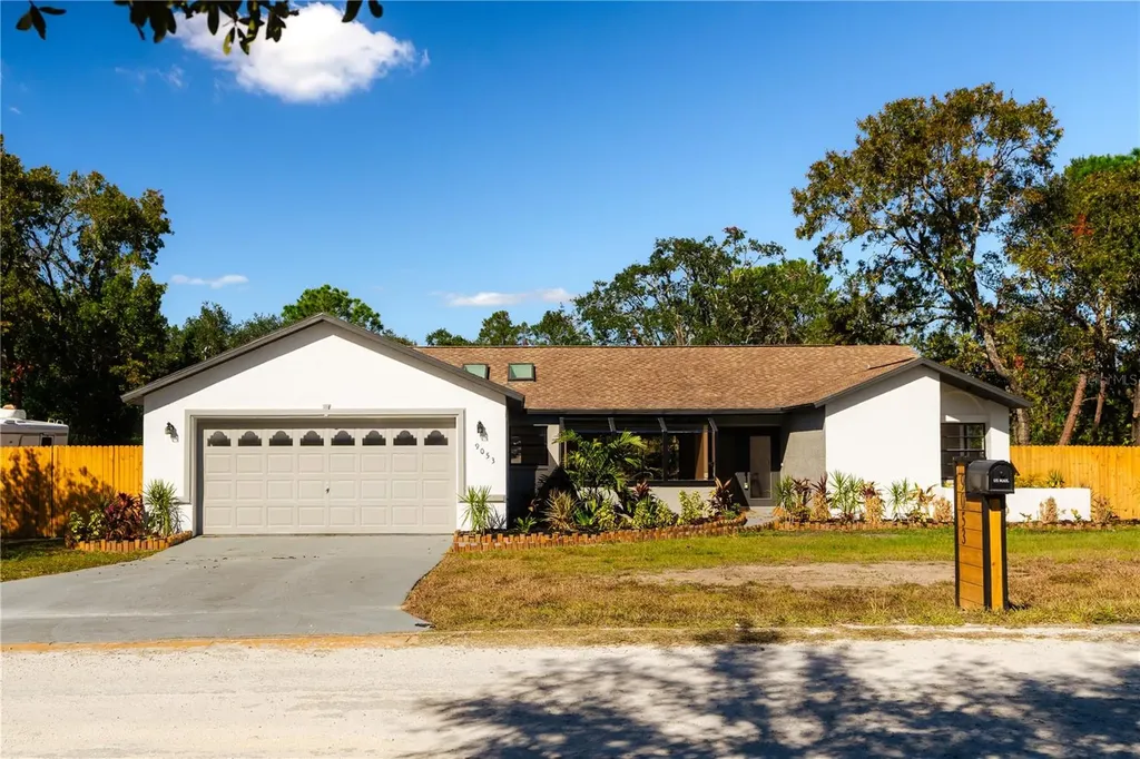9053 Nakoma Way Weeki Wachee FL 34613