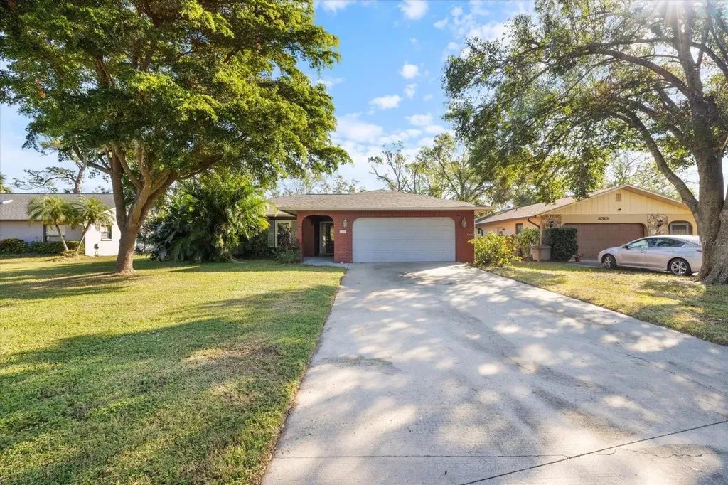 8315 Sylvan Woods Drive Sarasota FL 34243