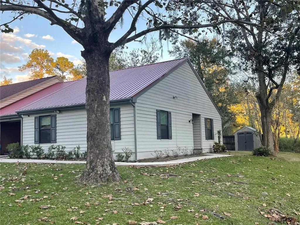 831 Village Drive Brooksville FL 34601