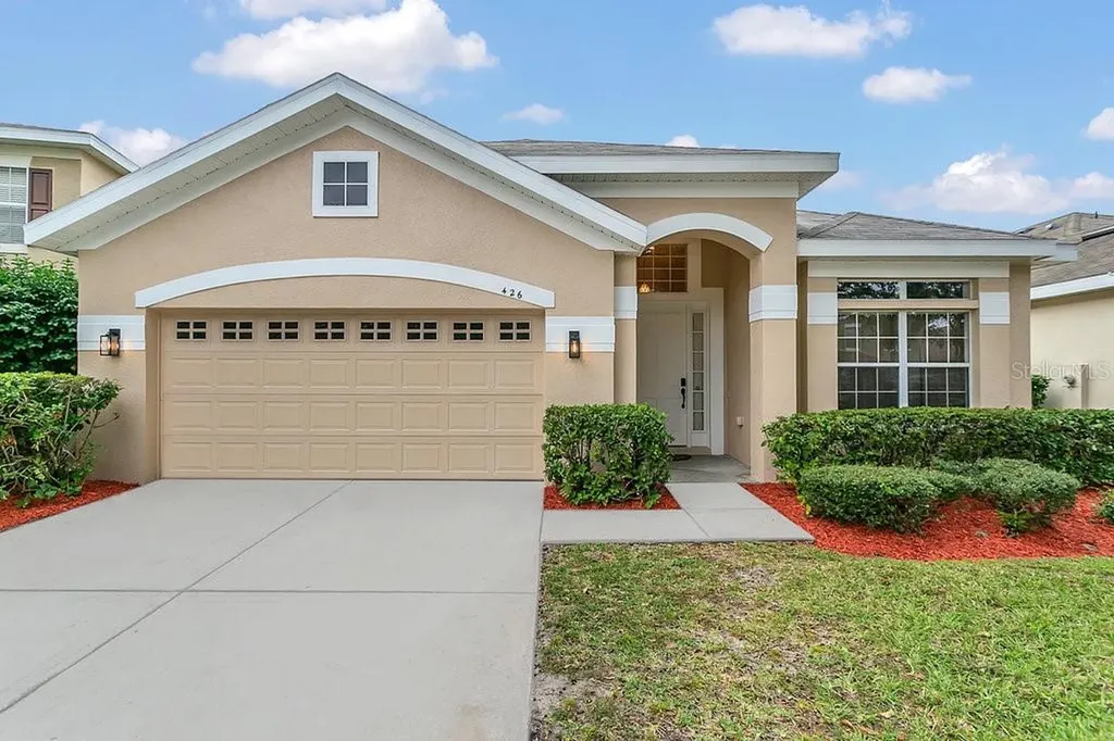 426 Fern Lake Drive Orlando FL 32825