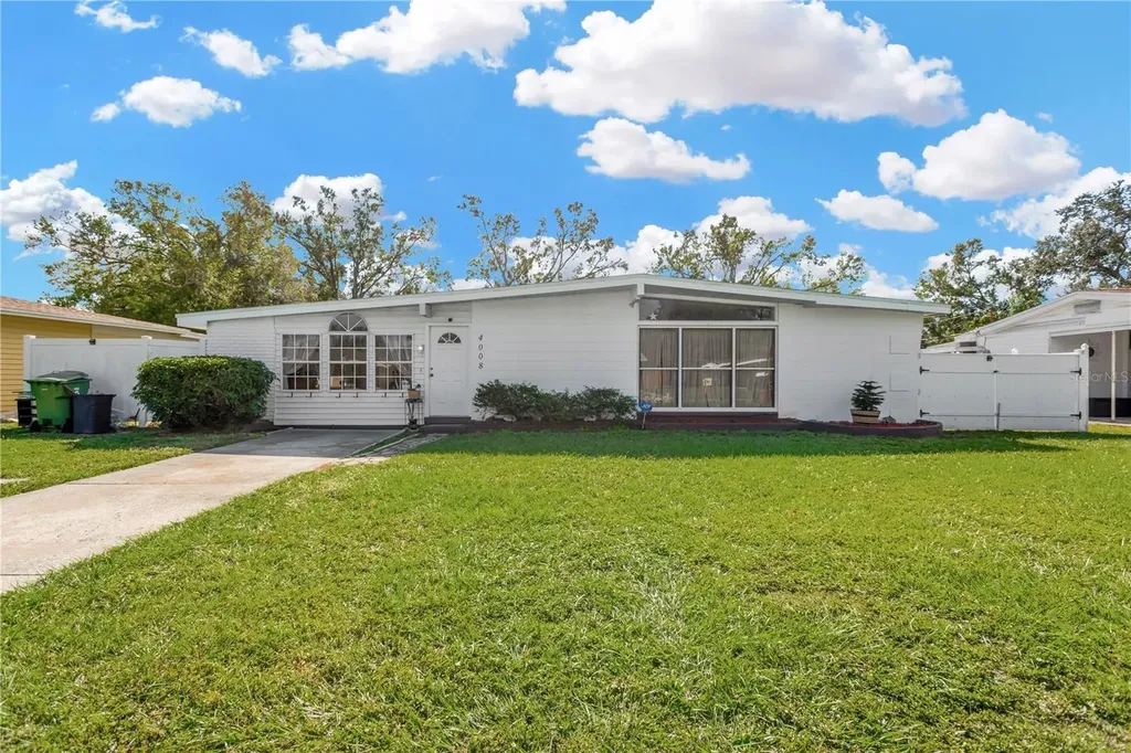 4008 W Wyoming Avenue Tampa FL 33616