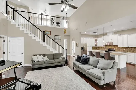 8309 Amber Oak Drive Orlando FL 32817