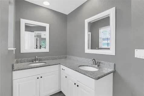 8309 Amber Oak Drive Orlando FL 32817