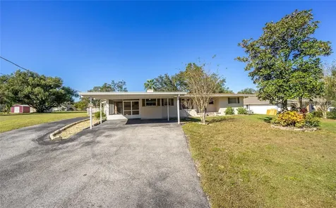 11945 Carmen Avenue Dade City FL 33525