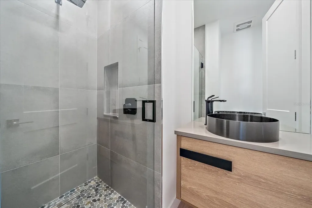 1720 Alderman Street Sarasota FL 34236