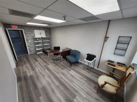 2730 Worth Avenue Englewood FL 34224