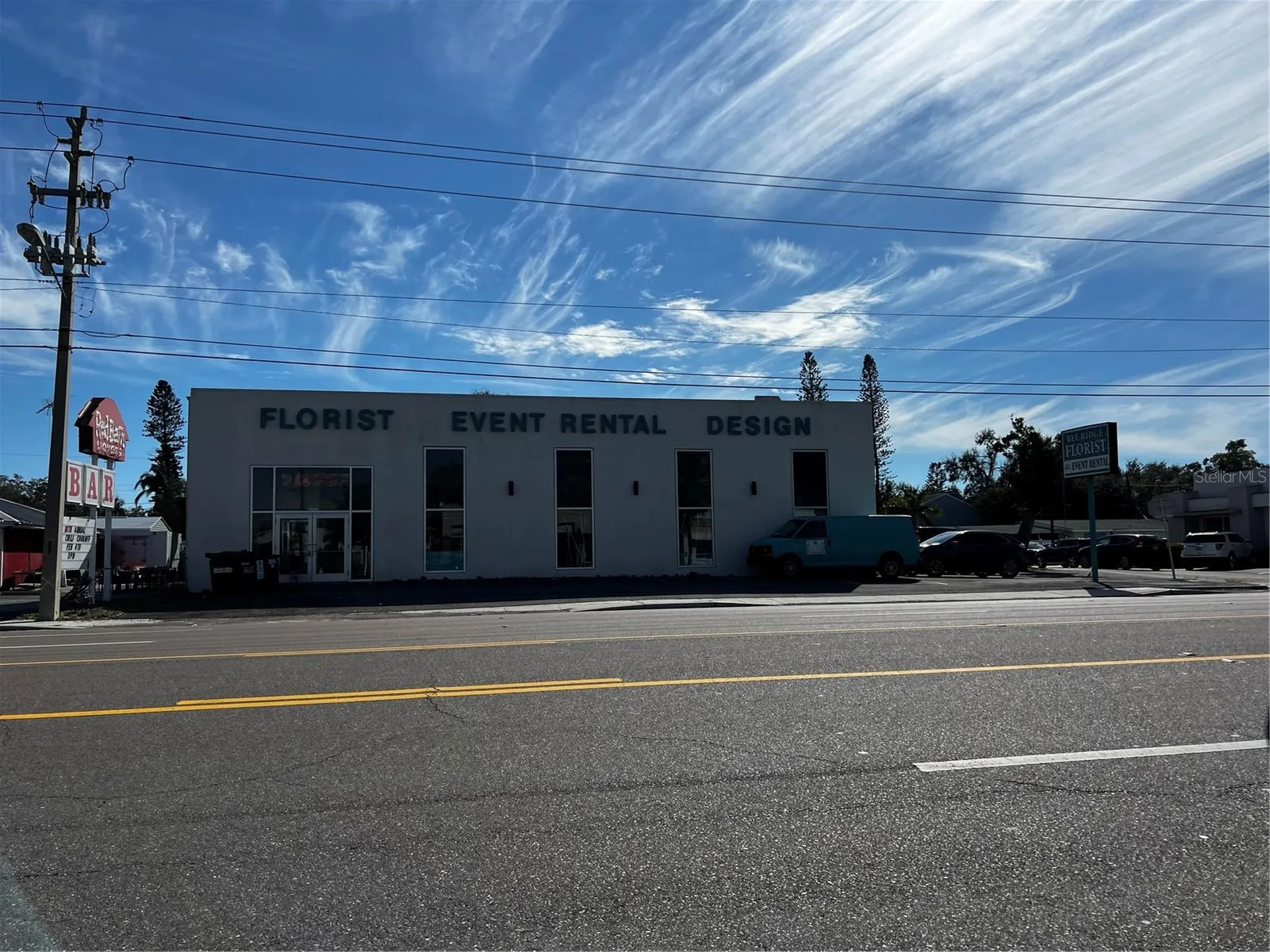 2048 Bee Ridge Road Sarasota FL 34239