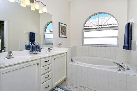 4623 Samoset Drive Sarasota FL 34241