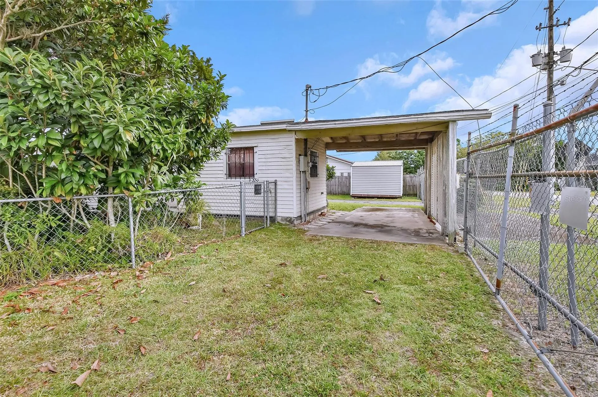 1319 S Woodland Boulevard Deland FL 32720