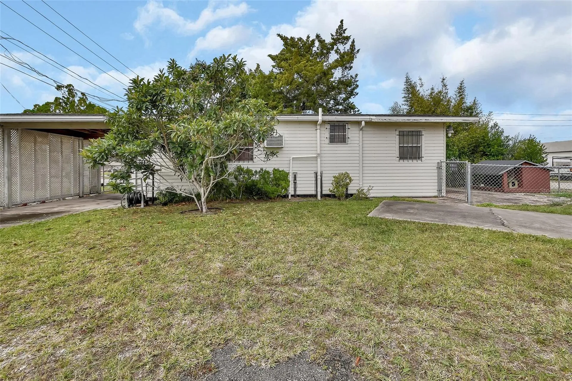 1319 S Woodland Boulevard Deland FL 32720